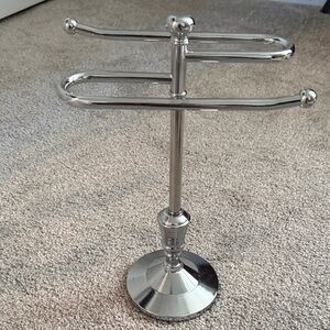 Elegant Silver Towel Holder